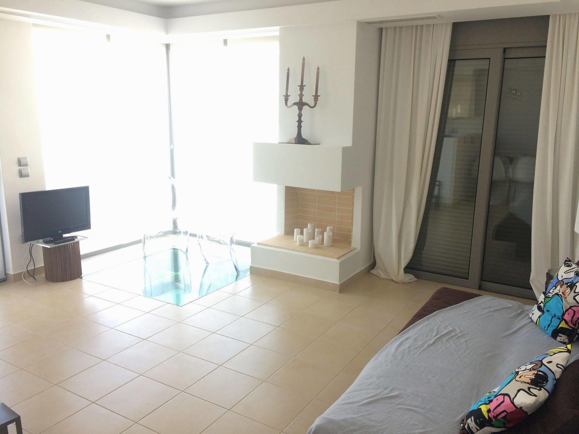 Rvg Rania House With Pool Lägenhet Porto Heli Exteriör bild